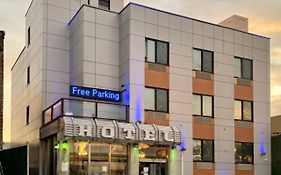Umbrella Hotel Brooklyn - Newly Renovated